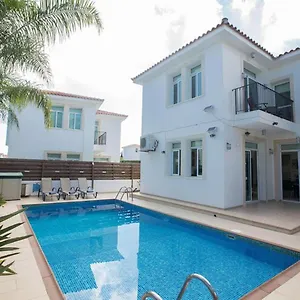villa-med-24.protaras-cy-hotels.com/