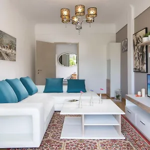 michalis-apartments-polygyros.hotelschalkidiki.net/